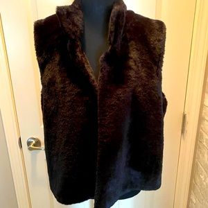 Gorgeous Like New Talbots Black Faux Fur Vest